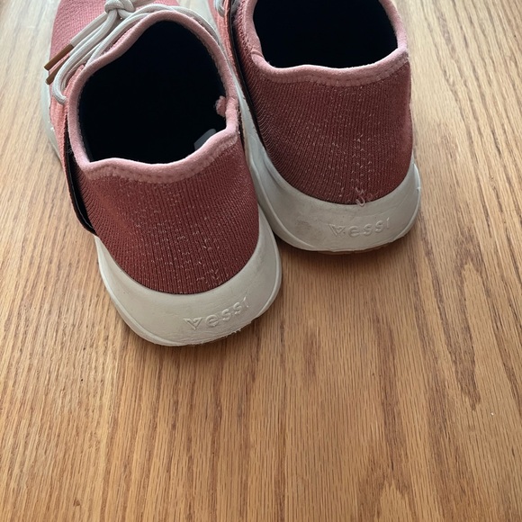 Vessi Everyday Classic Waterproof Sneakers - Picture 3 of 4